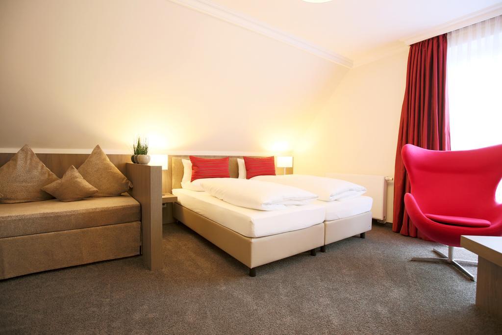 Boutiquehotel Myn Utspann Husum  Kamer foto