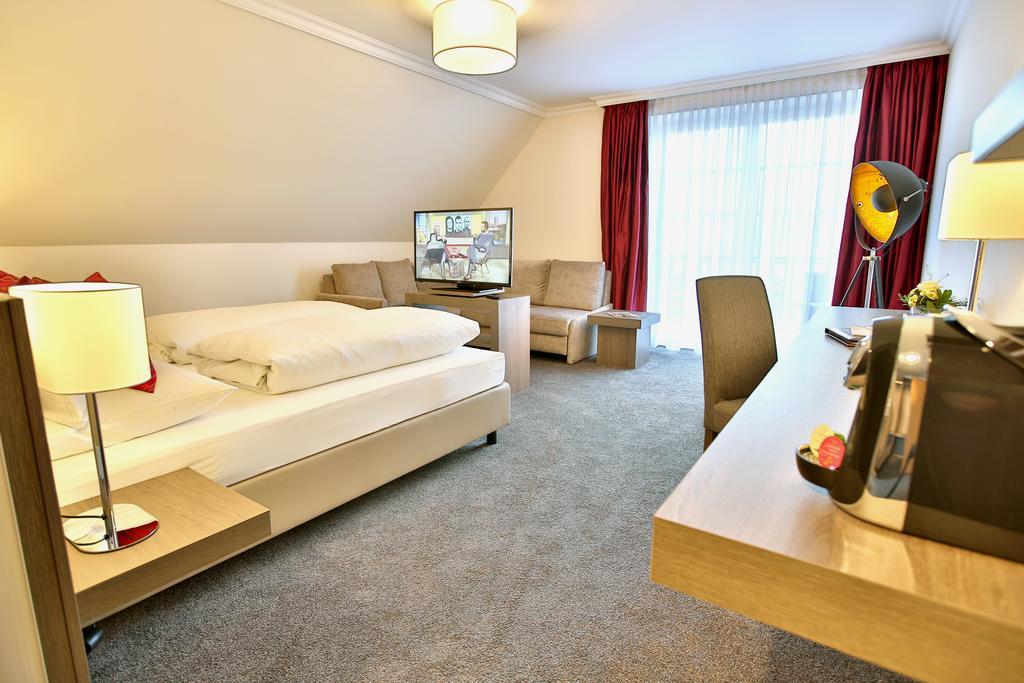 Boutiquehotel Myn Utspann Husum  Kamer foto