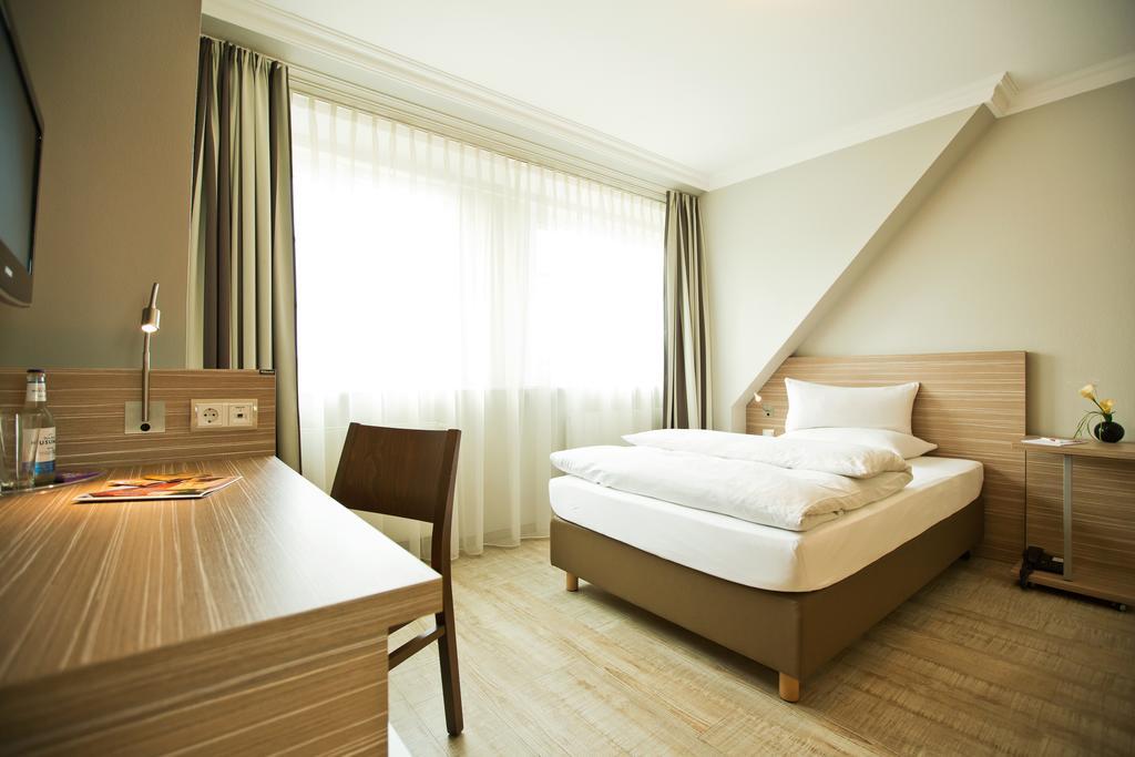 Boutiquehotel Myn Utspann Husum  Buitenkant foto
