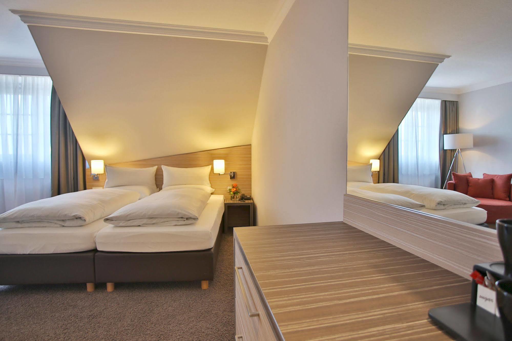 Boutiquehotel Myn Utspann Husum  Buitenkant foto